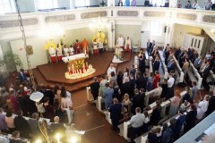 Firmung 11.09.2022 der Katholischen Kirchgemeinde St. Elisabeth Arnstadt mit 21 Firmlingen aus den Kirchorten Arnstadt und Ilmenau in der Himmelfahrtskirche Arnstadt, durch Bischof Dr. Ulrich Neymeyr. Foto: Andreas Abendroth
