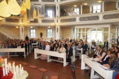 Firmung 11.09.2022 der Katholischen Kirchgemeinde St. Elisabeth Arnstadt mit 21 Firmlingen aus den Kirchorten Arnstadt und Ilmenau in der Himmelfahrtskirche Arnstadt, durch Bischof Dr. Ulrich Neymeyr. Foto: Andreas Abendroth
